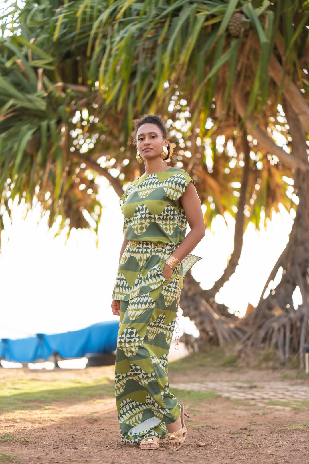 ʻImiloa Pant in Motu