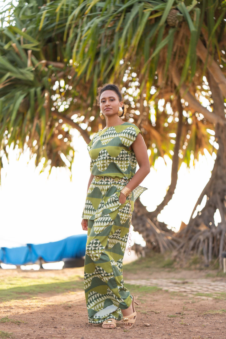 ʻImiloa Pant in Motu