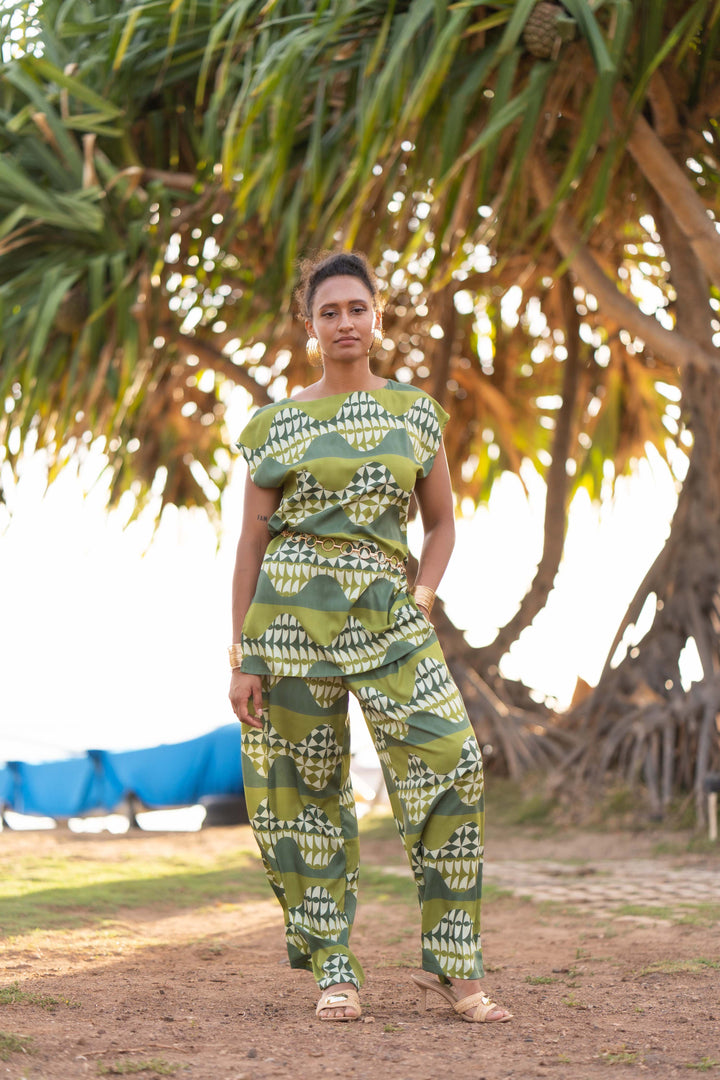 ʻImiloa Pant in Motu