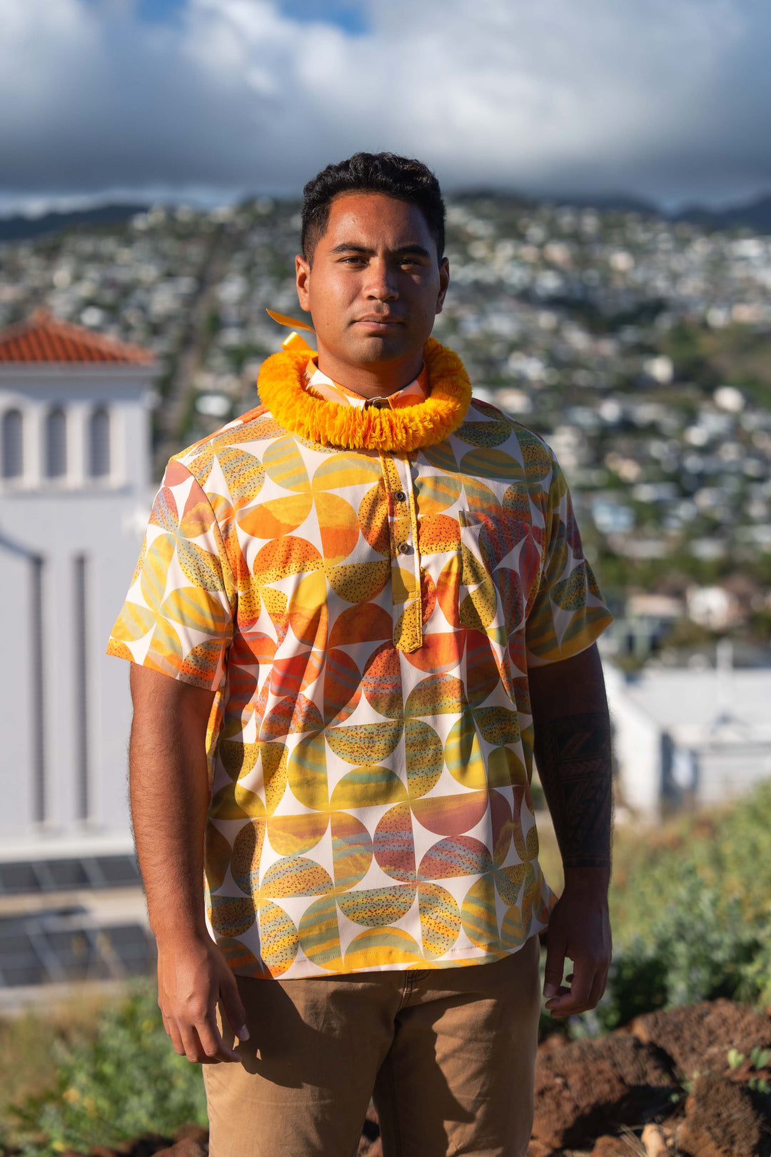 ʻOliʻoli Pullover Aloha Shirt in Alaula