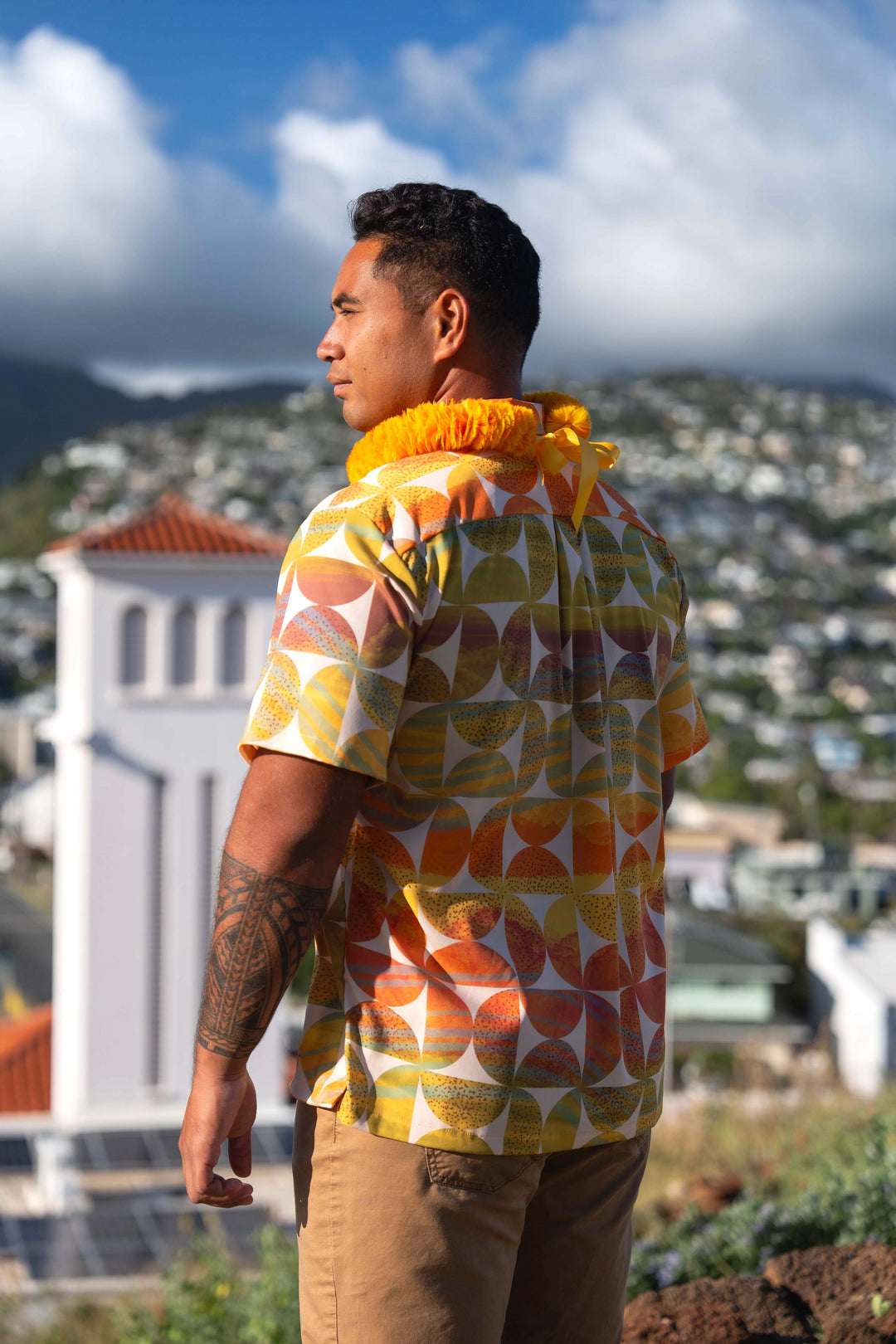 ʻOliʻoli Pullover Aloha Shirt in Alaula