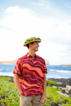 Load image into Gallery viewer, Hoʻokele Pullover Aloha Shirt in Akaʻula
