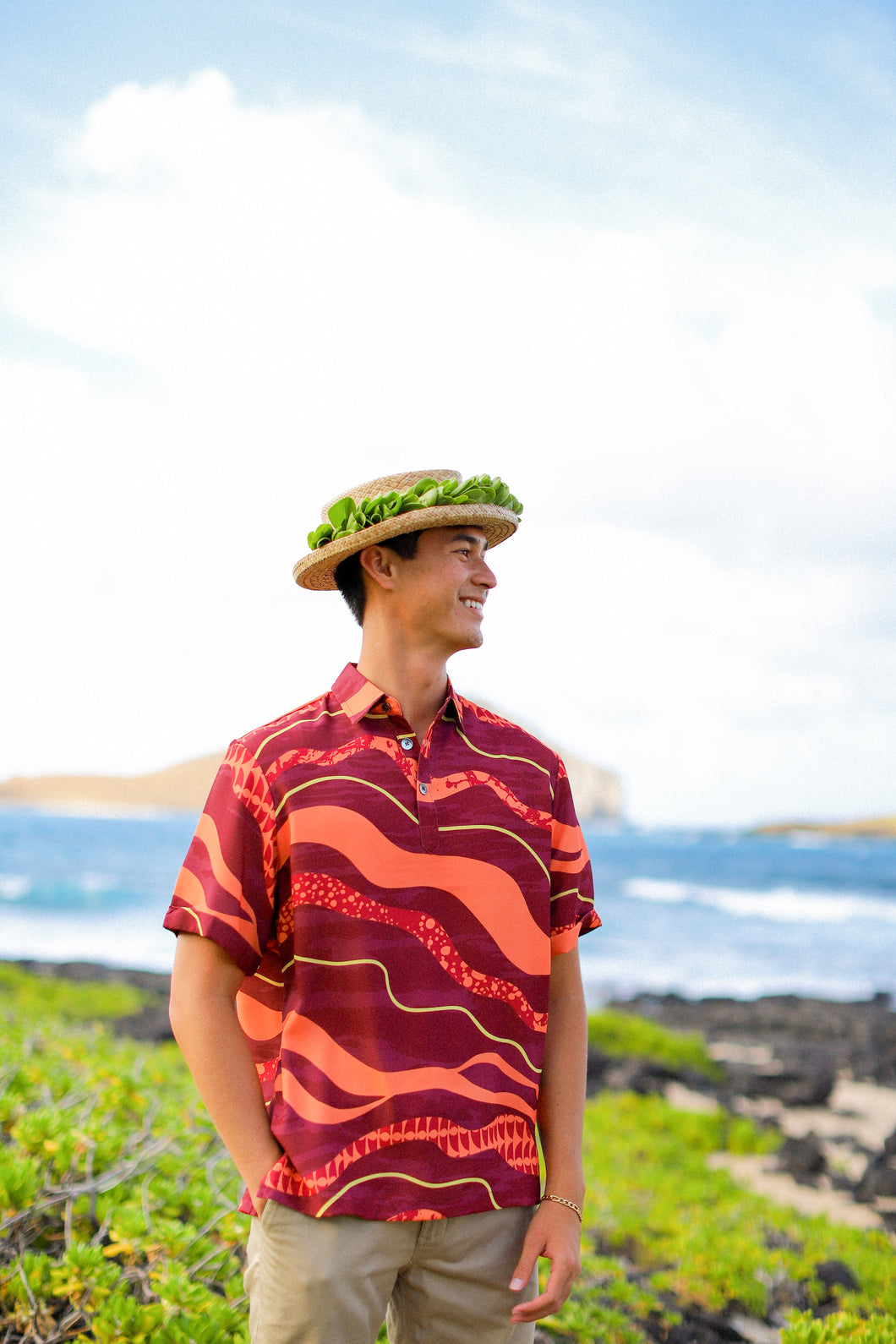 Hoʻokele Pullover Aloha Shirt in Akaʻula