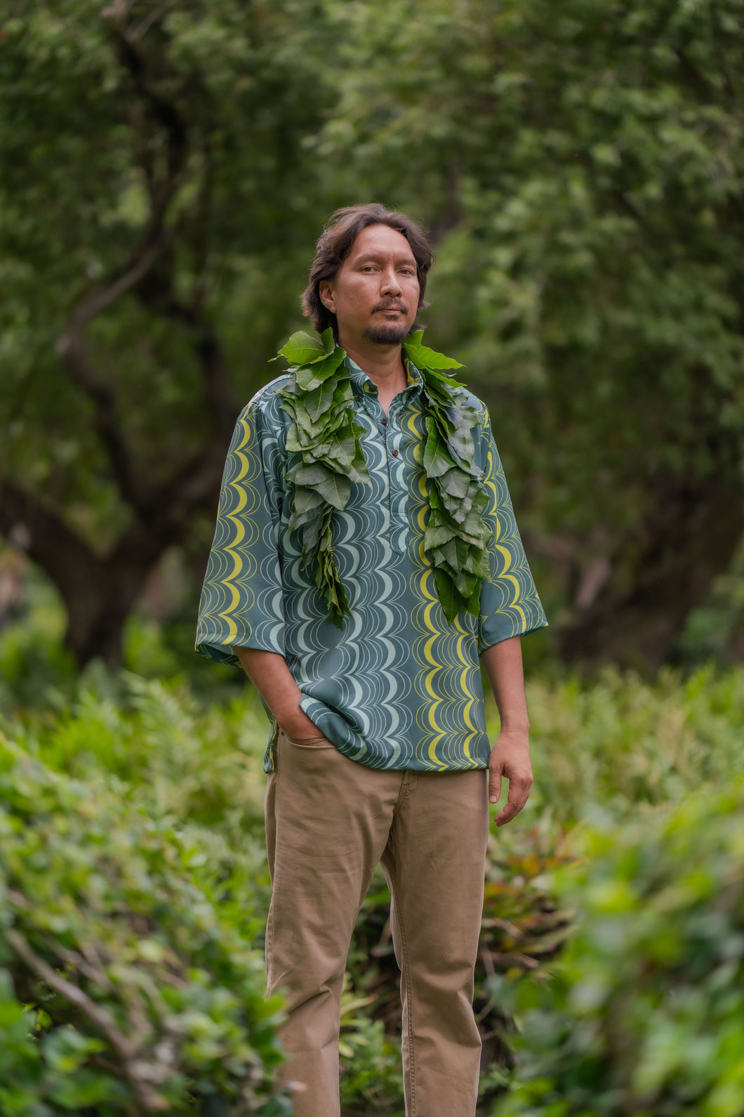 Hāliʻaliʻa 3/4 Sleeve Pullover Aloha Shirt in Liko