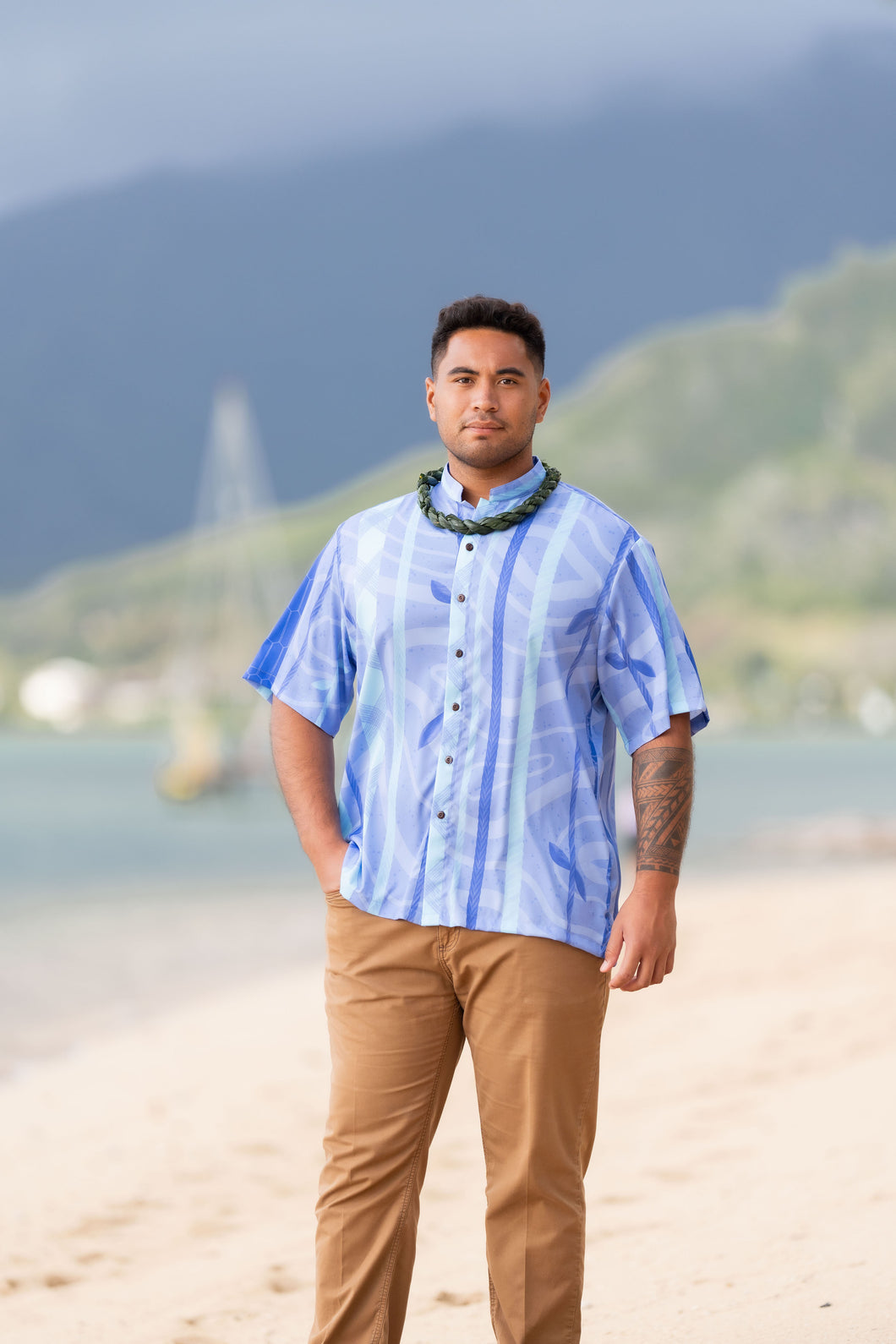 Kanahai Button Up Aloha Shirt in Mokuola