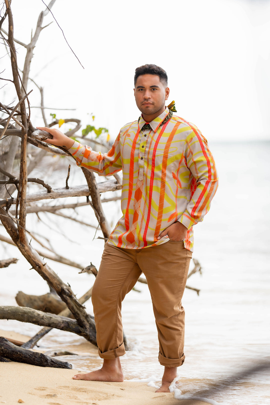 Loloa Long Sleeve Pullover Aloha Shirt in Kanilehua