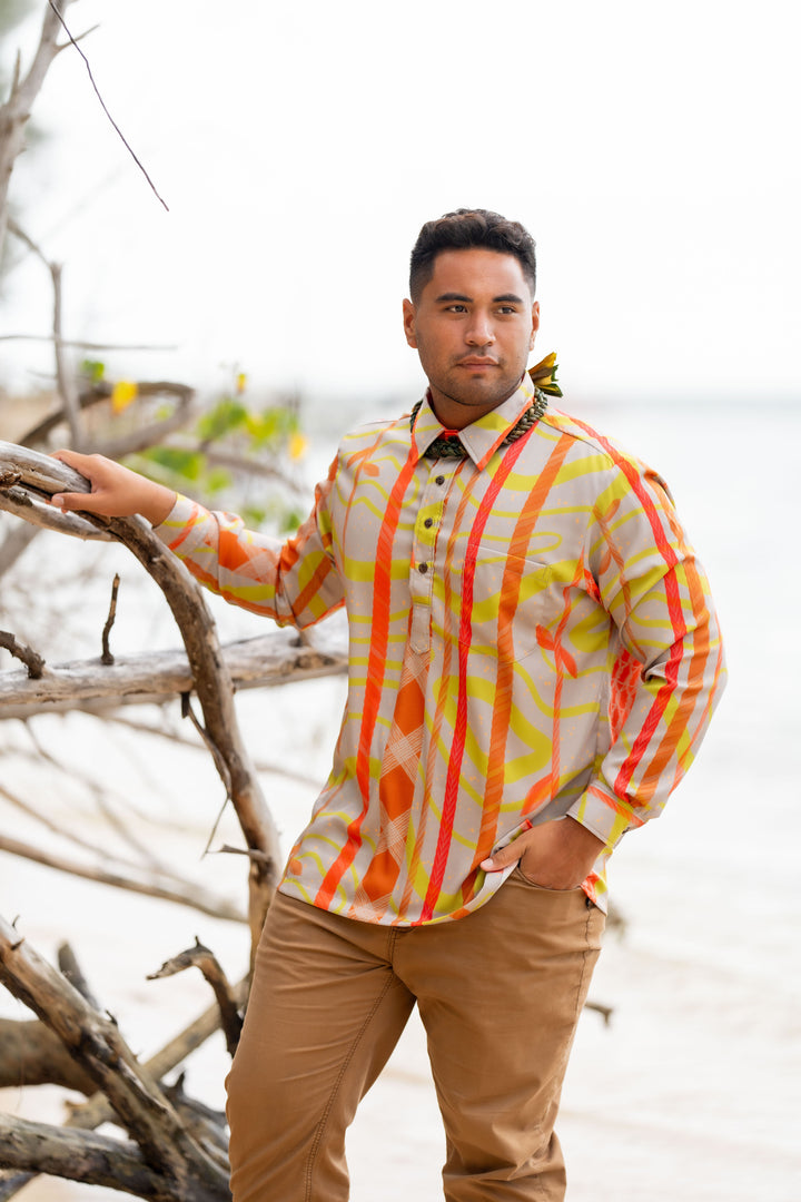 Loloa Long Sleeve Pullover Aloha Shirt in Kanilehua