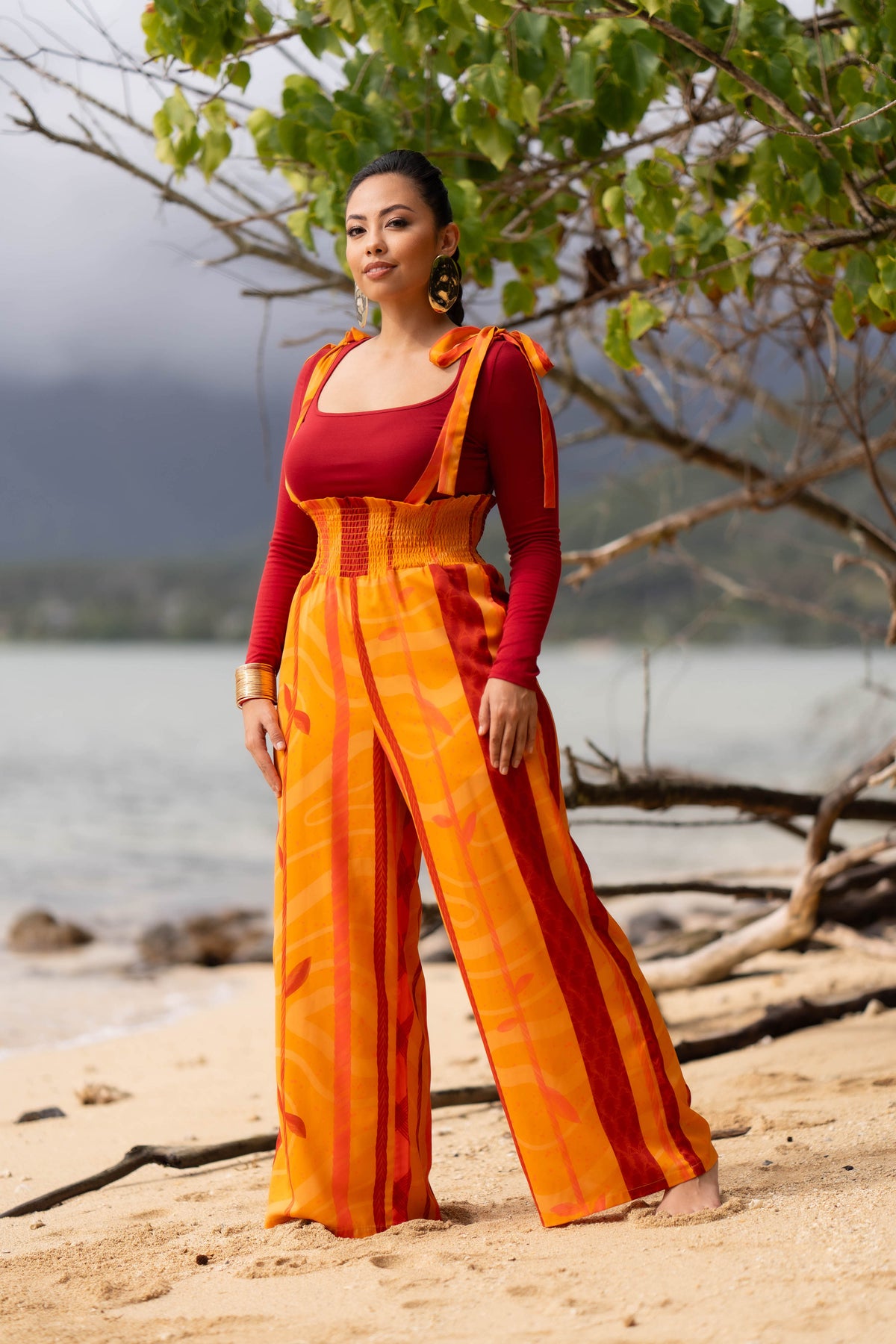 Lauloa Jumper in Gula – Keha Hawaiʻi