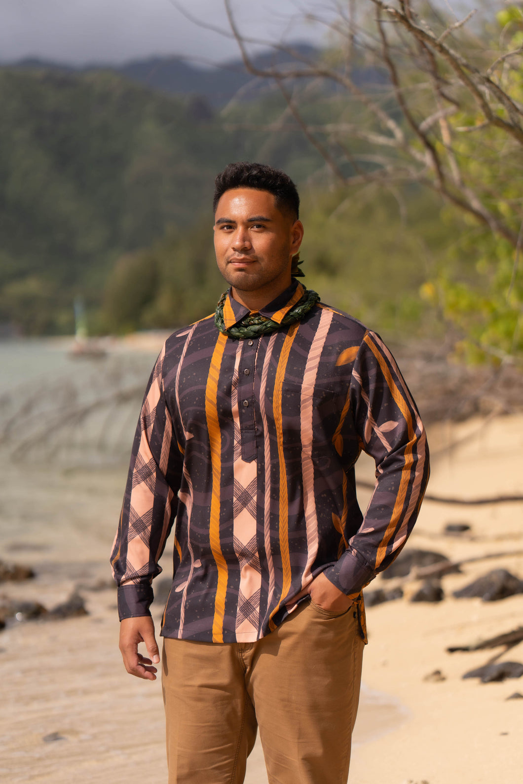 Loloa Long Sleeve Pullover Aloha Shirt in One