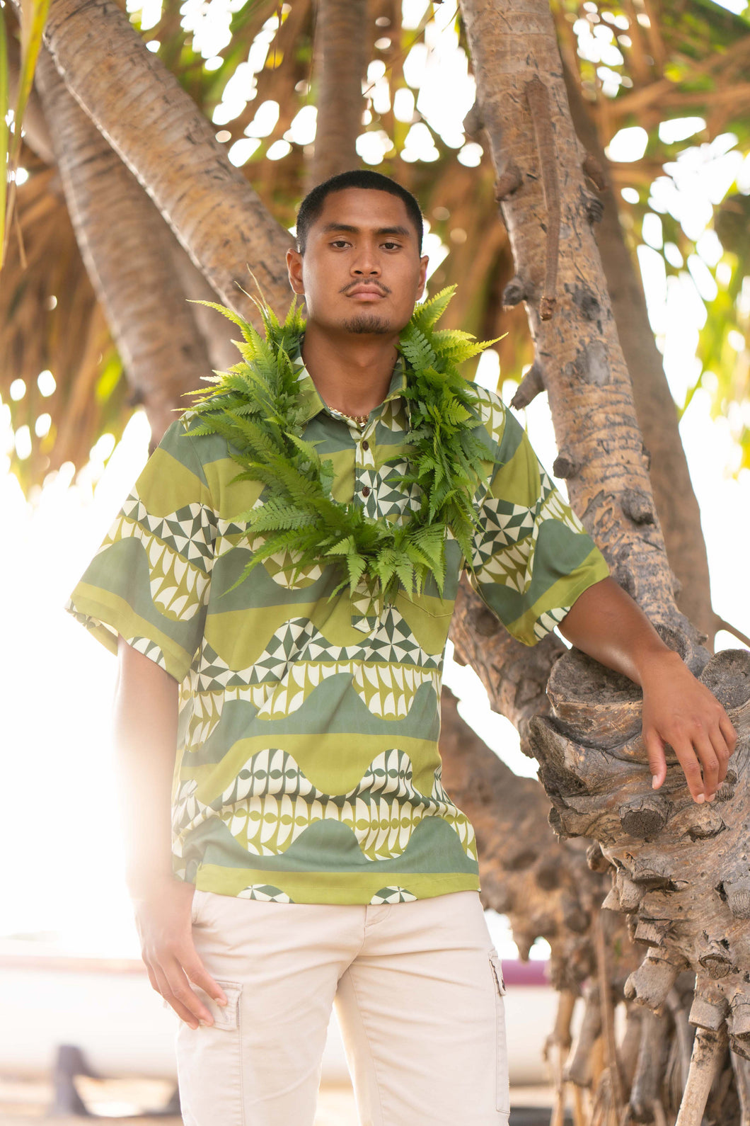 ʻOliʻoli Pullover Aloha Shirt in Motu