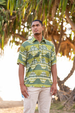 Load image into Gallery viewer, ʻOliʻoli Pullover Aloha Shirt in Motu
