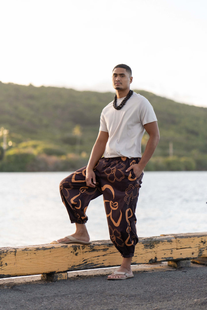 Ahuolaka Unisex Jogger in Kenikenialoha Chocolate