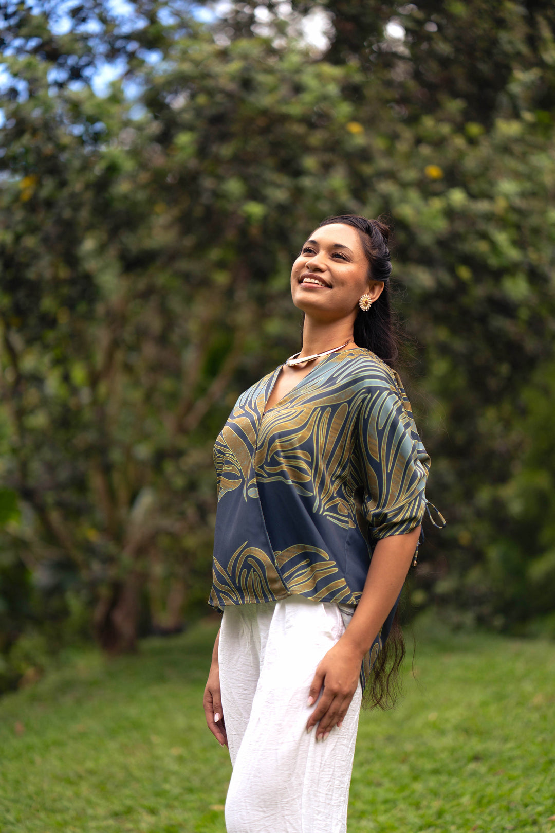 Kualono Blouse in Kīpuka
