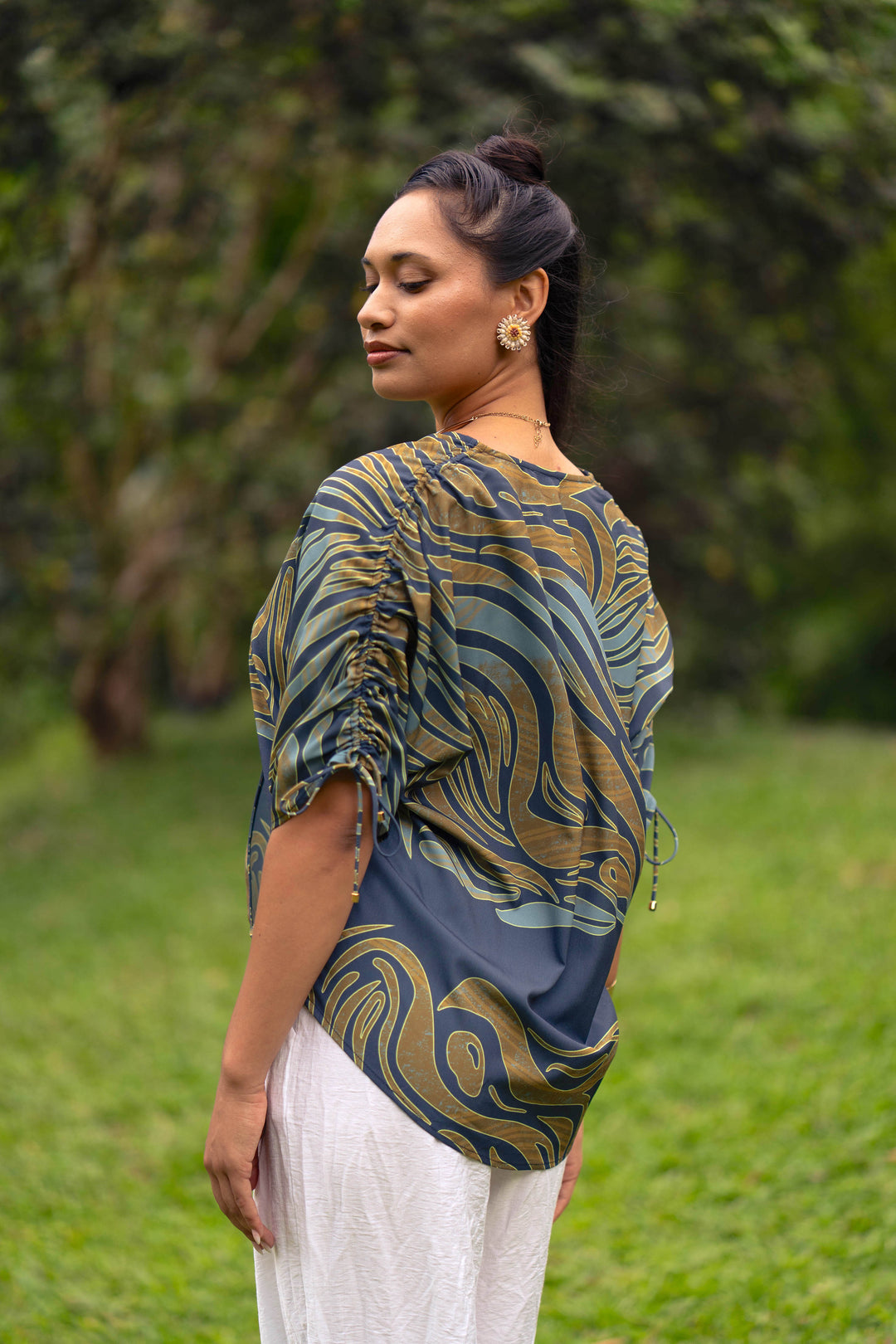 Kualono Blouse in Kīpuka