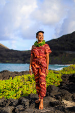 Load image into Gallery viewer, Holomoana Unisex Pant in Akaʻula
