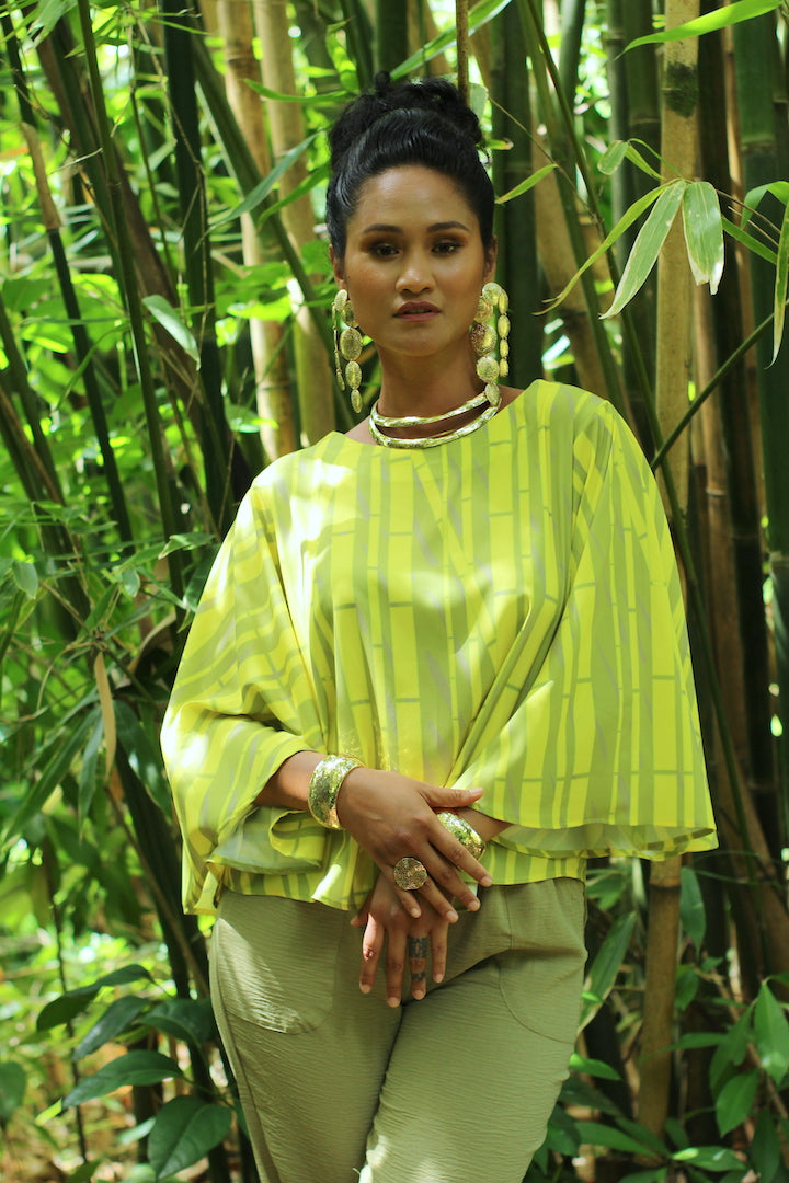 Leiʻohu Blouse in Kulāiwi
