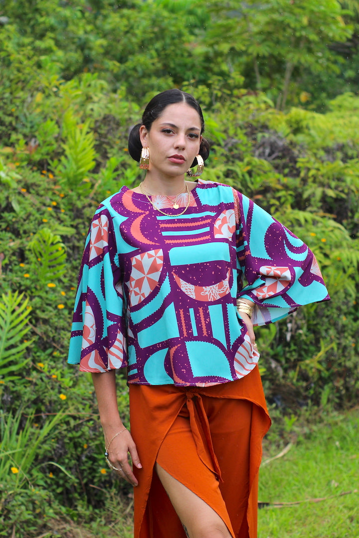 Leiʻohu Blouse in Kaiao