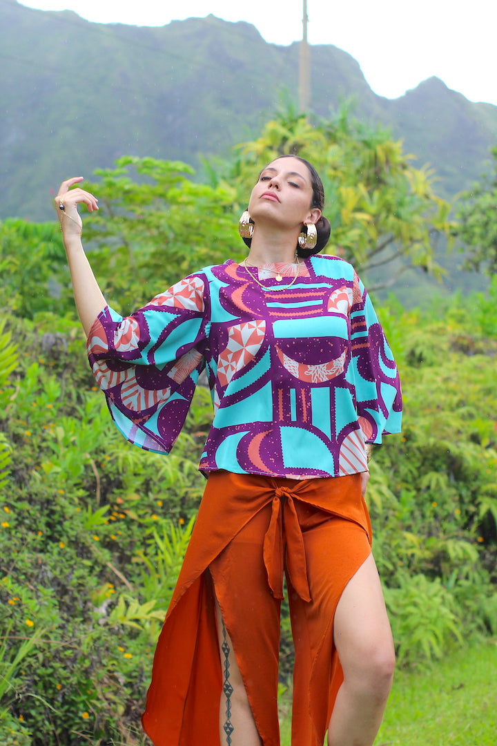 Leiʻohu Blouse in Kaiao
