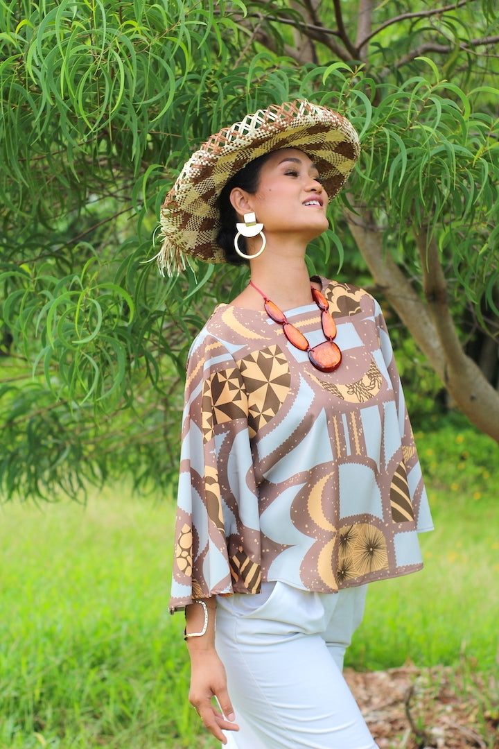 Leiʻohu Blouse in Kuapapa