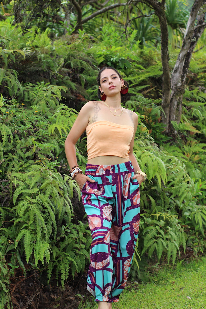 Ahuolaka Unisex Jogger in Kaiao