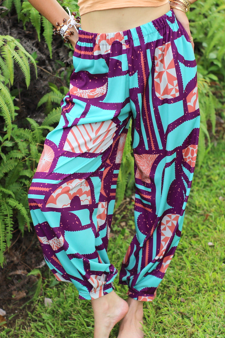 Ahuolaka Unisex Jogger in Kaiao