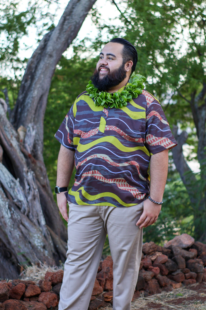 ʻOliʻoli Pullover Aloha Shirt in Mole