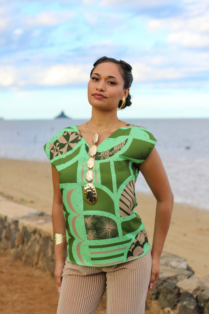 Nanea Blouse in Lupalupa