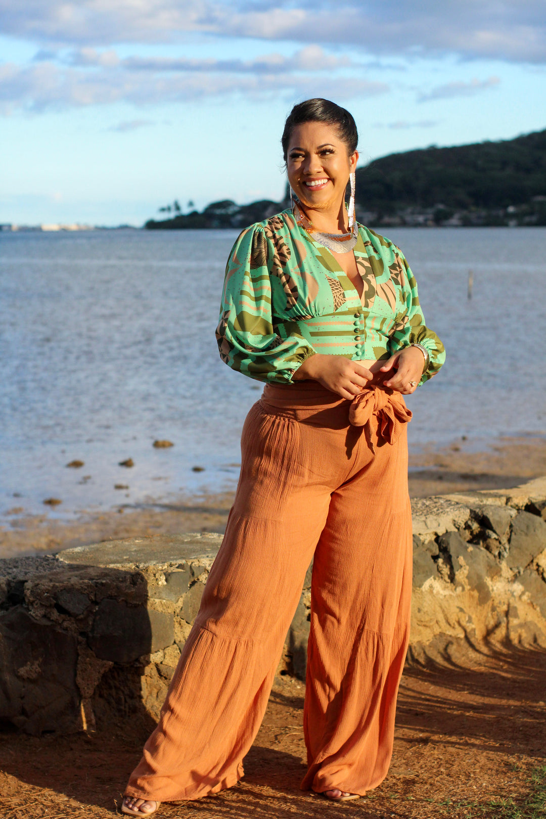 Paekuahiwi Crop Top in Lupalupa